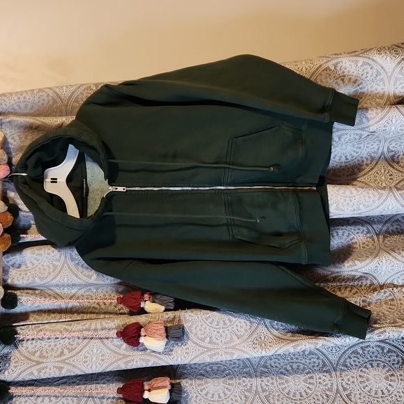 Brandy Melville Tops Brandy Melville Zip Up Poshmark